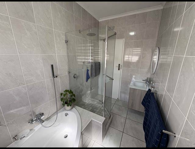 4 BEDROOM HOUSE FOR SALE IN VANDERBIJLPARK SE 3